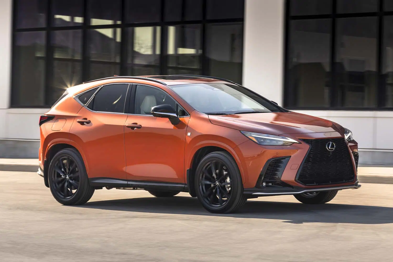 Lexus-NX-2023-2