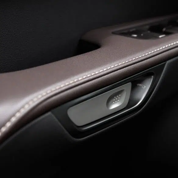 lexus-2025-rx-450h-plus-executive-peppercorn-digital-latch-m