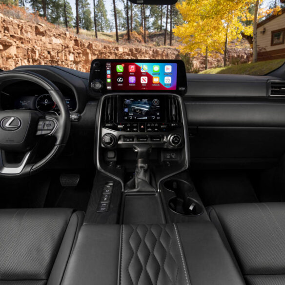 lexus-2026-gallery-lx-700h-executive-vip-black-interior