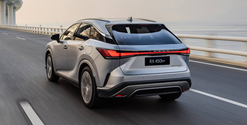 lexus-2026-gallery-rx450h-plus-executive-iridium-driving-rear