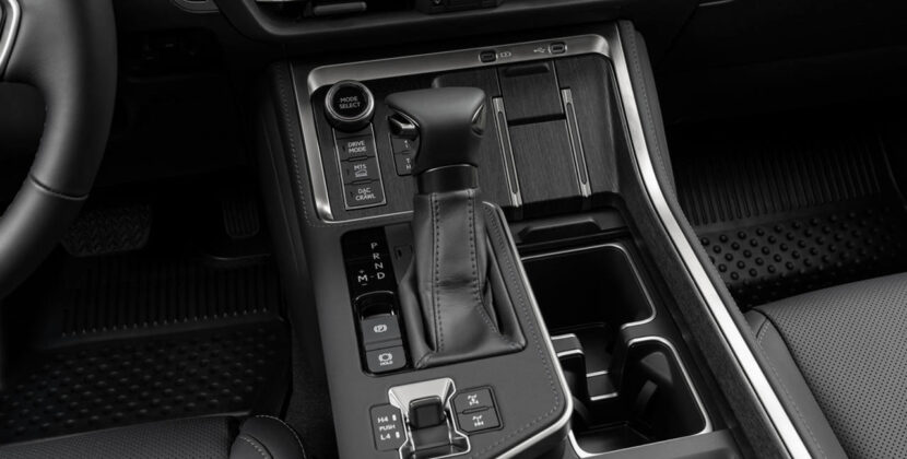 lexus-2026-gx-550-overtrail-black-interior-l