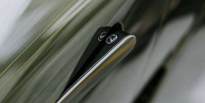 lexus-2026-lc-500-performance-package-nori-green-pearl-door-handle