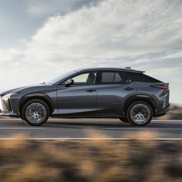 lexus-2026-rz-450e-luxury-cloudburst-grey-left-profile