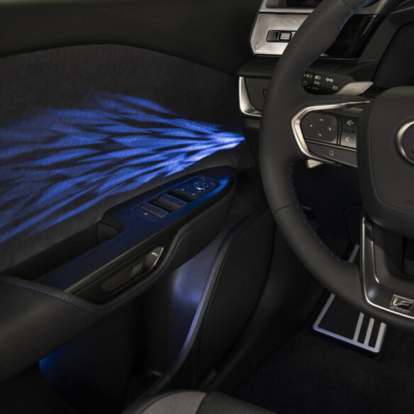 lexus-2026-rz-550e-f-sport-interior-black-dark-grey-ambient-illumination