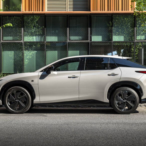 lexus-2026-rz-550e-f-sport-wind-side-profile