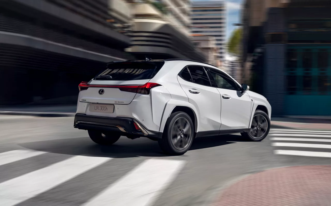 Lexus 2026 ux 300h fsport design ultra white black roof rear l